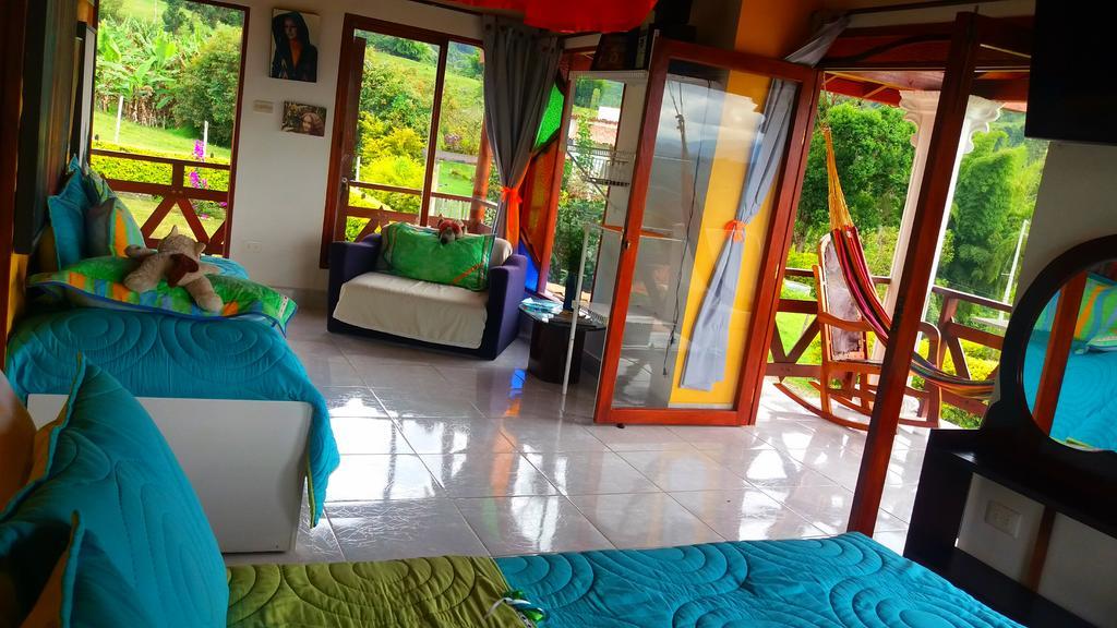 Coliving La Boira Bed & Breakfast Jardin Ngoại thất bức ảnh