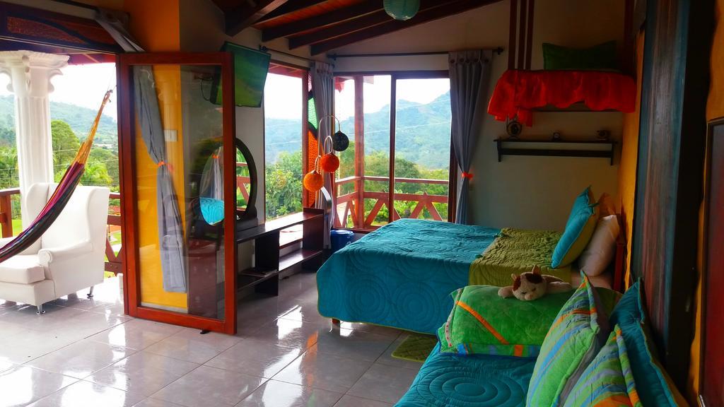 Coliving La Boira Bed & Breakfast Jardin Ngoại thất bức ảnh