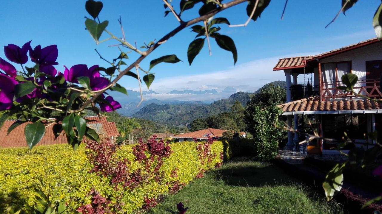 Coliving La Boira Bed & Breakfast Jardin Ngoại thất bức ảnh